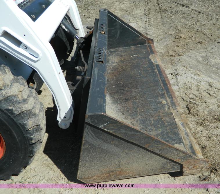 image for item K8045 2005 Bobcat S205 skid steer