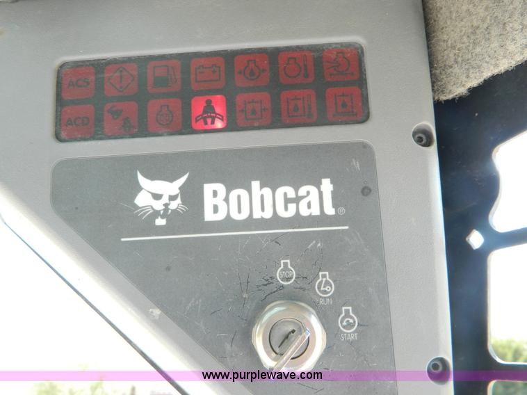 image for item K8045 2005 Bobcat S205 skid steer