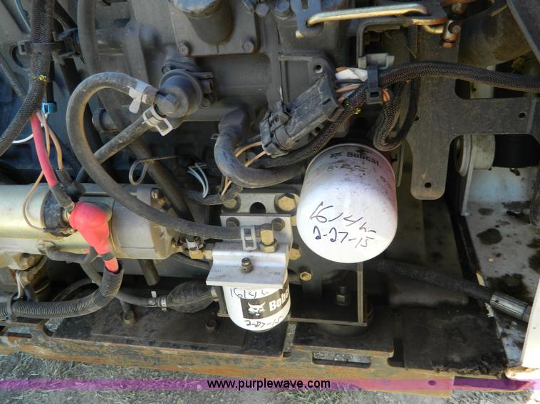 image for item K8045 2005 Bobcat S205 skid steer