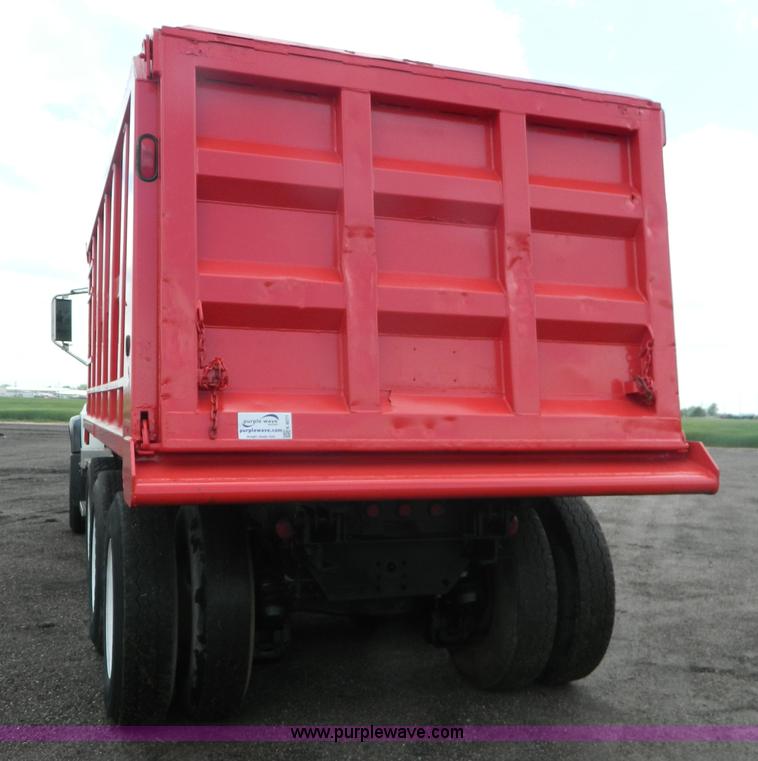 image for item K8071 2003 Mack CV713 dump truck