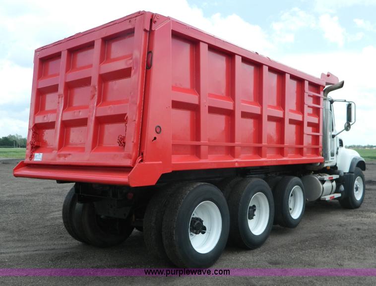 image for item K8071 2003 Mack CV713 dump truck