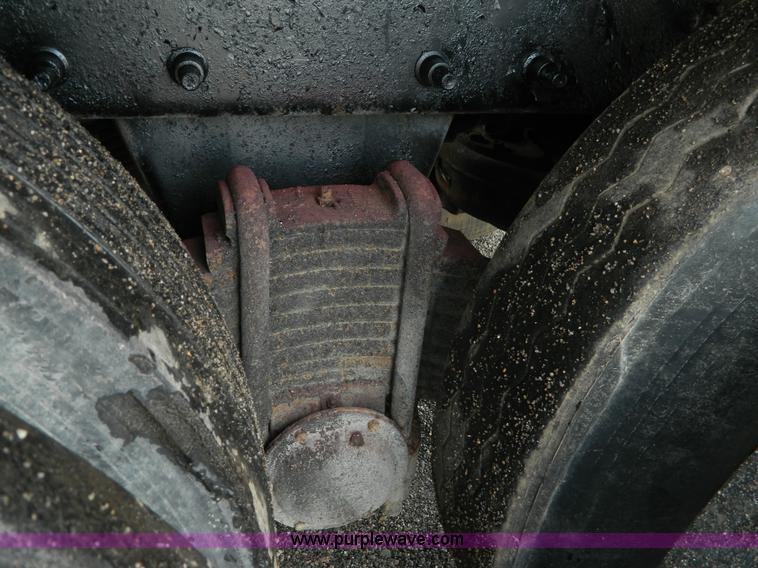 image for item K8071 2003 Mack CV713 dump truck