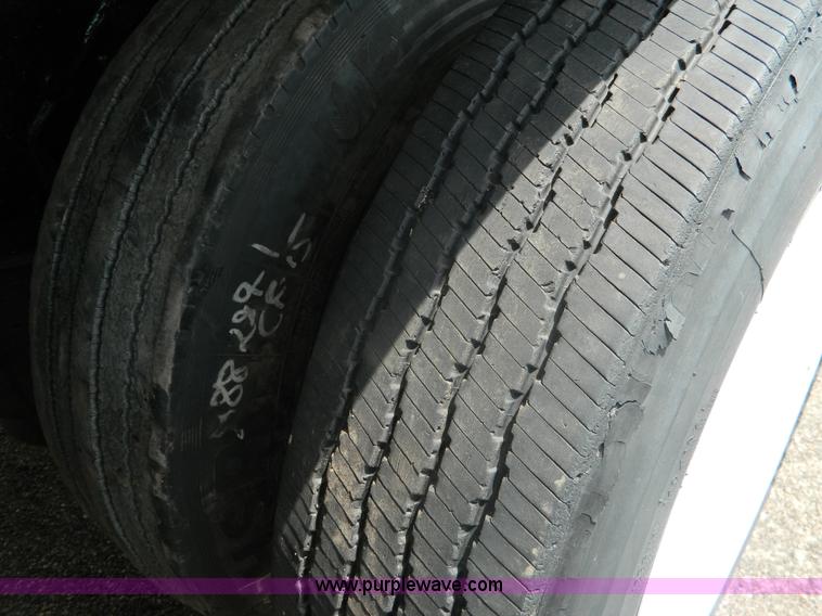 image for item K8071 2003 Mack CV713 dump truck