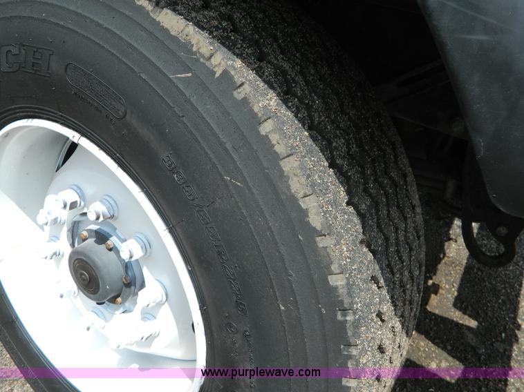 image for item K8071 2003 Mack CV713 dump truck