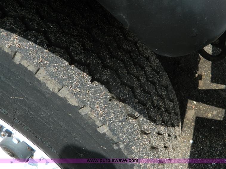 image for item K8071 2003 Mack CV713 dump truck