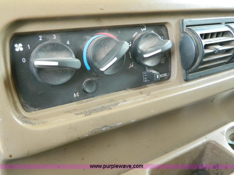 image for item K8071 2003 Mack CV713 dump truck