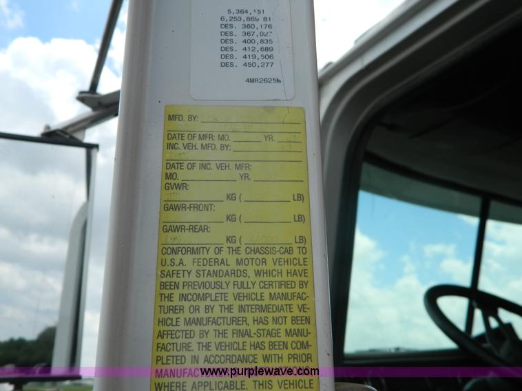 image for item K8071 2003 Mack CV713 dump truck