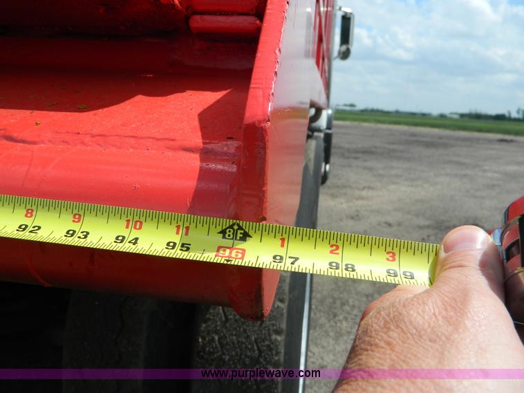 image for item K8071 2003 Mack CV713 dump truck