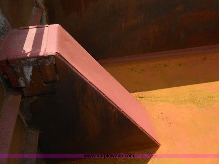 image for item K8071 2003 Mack CV713 dump truck