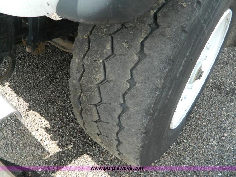 image for item K8072 2003 Mack CV713 dump truck