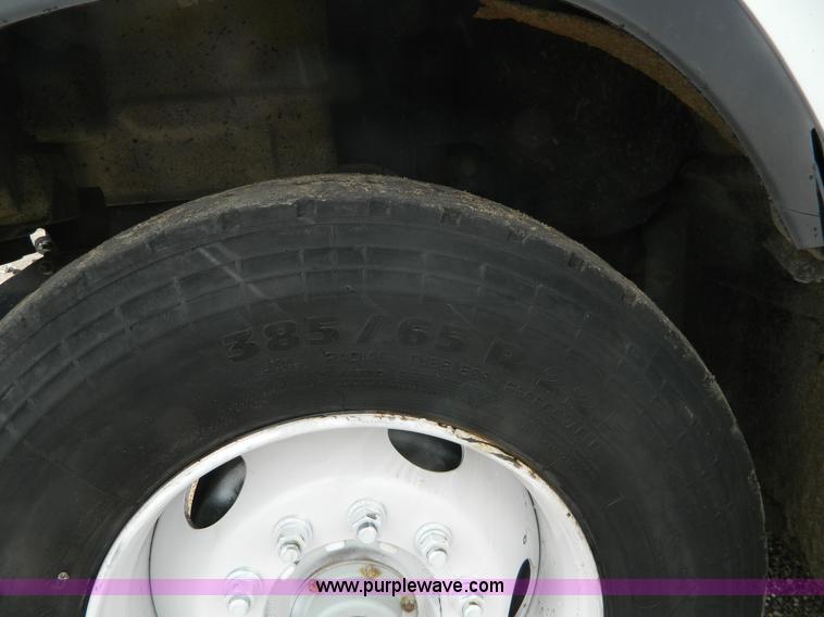 image for item K8072 2003 Mack CV713 dump truck