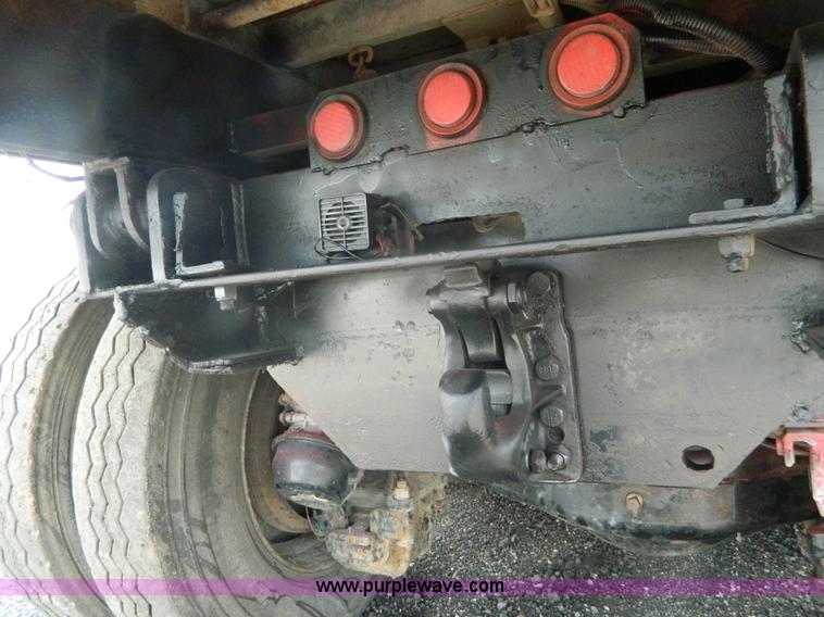 image for item K8072 2003 Mack CV713 dump truck