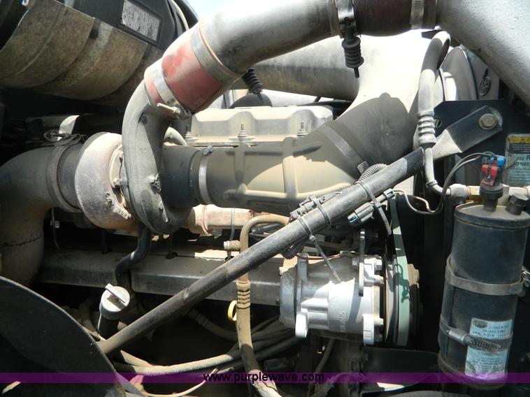 image for item K8072 2003 Mack CV713 dump truck