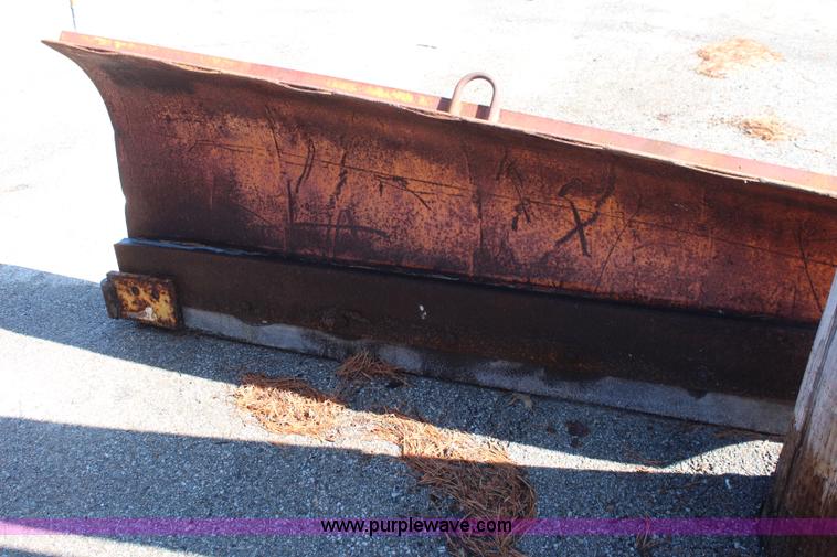 image for item K8762 Henke 8' wing plow