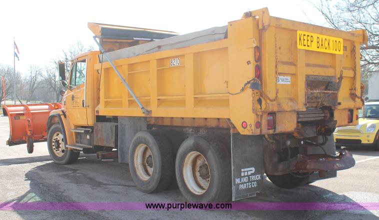 image for item K8763 1999 Freightliner FL80 dump truck