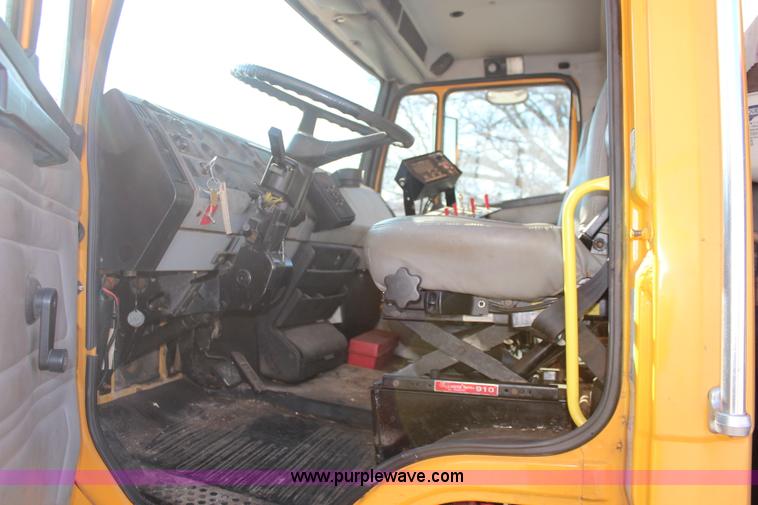 image for item K8763 1999 Freightliner FL80 dump truck