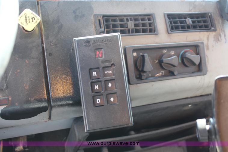 image for item K8763 1999 Freightliner FL80 dump truck