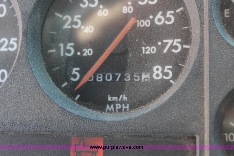 image for item K8763 1999 Freightliner FL80 dump truck