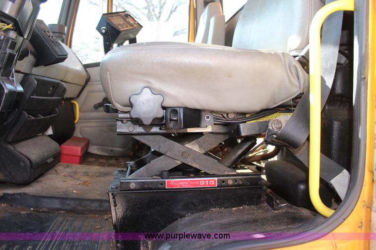 image for item K8763 1999 Freightliner FL80 dump truck