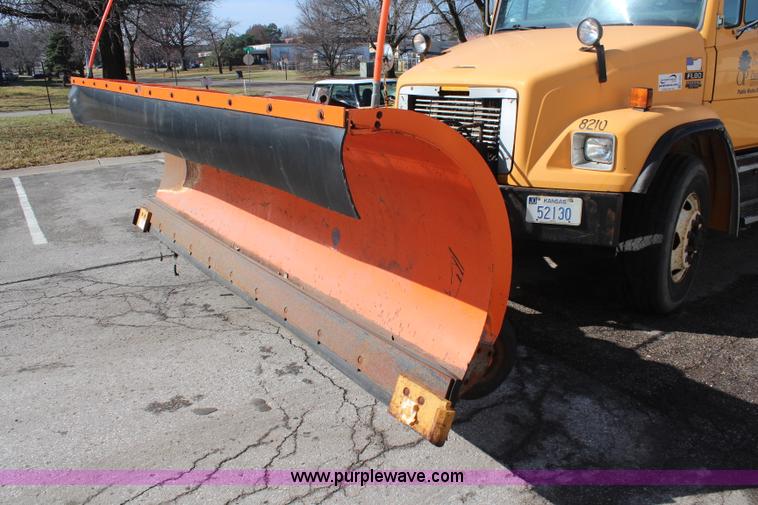 image for item K8763 1999 Freightliner FL80 dump truck