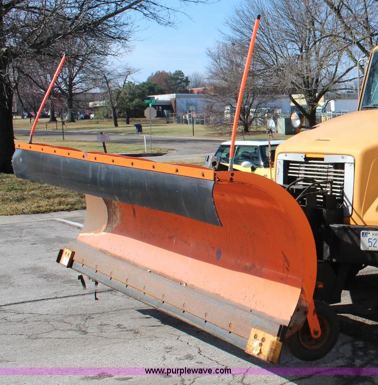 image for item K8763 1999 Freightliner FL80 dump truck