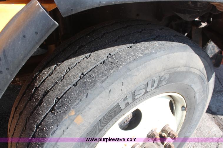 image for item K8763 1999 Freightliner FL80 dump truck