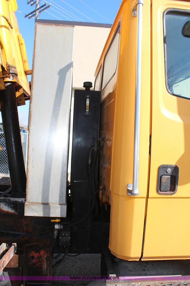 image for item K8763 1999 Freightliner FL80 dump truck