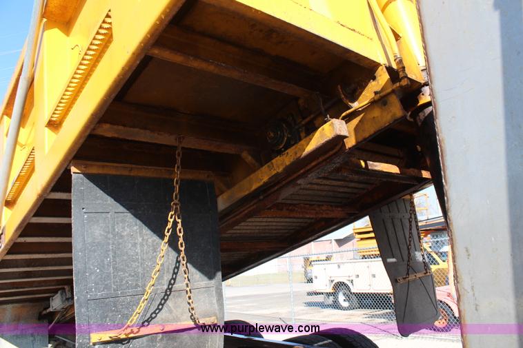 image for item K8763 1999 Freightliner FL80 dump truck