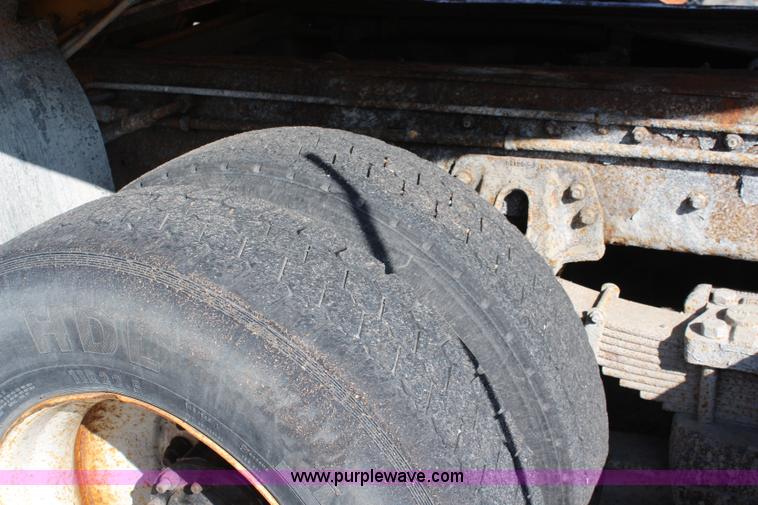 image for item K8763 1999 Freightliner FL80 dump truck