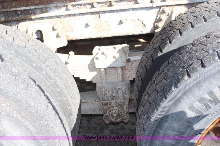 image for item K8763 1999 Freightliner FL80 dump truck