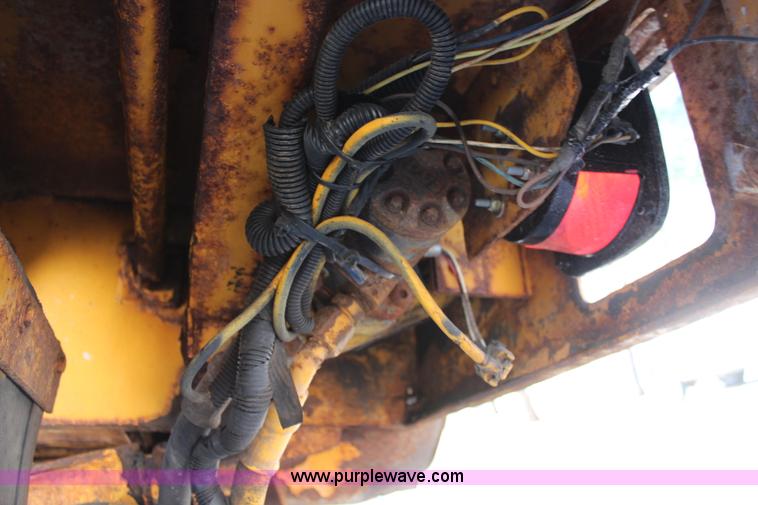 image for item K8763 1999 Freightliner FL80 dump truck