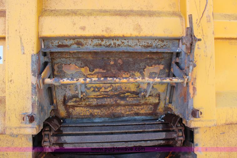 image for item K8763 1999 Freightliner FL80 dump truck