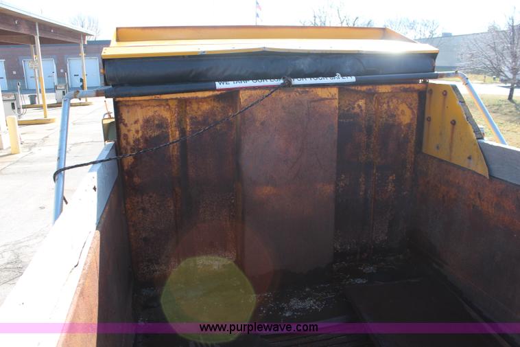 image for item K8763 1999 Freightliner FL80 dump truck