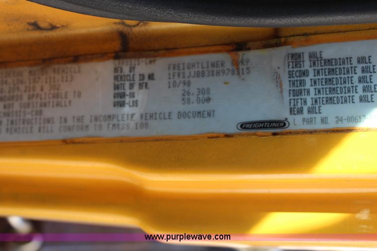 image for item K8763 1999 Freightliner FL80 dump truck