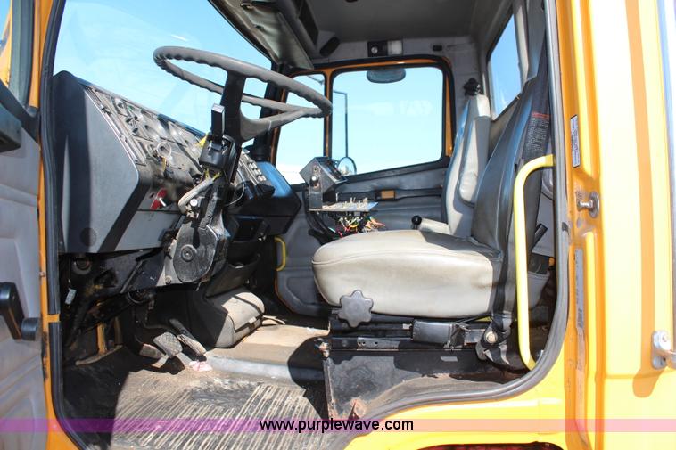 image for item K8764 1999 Freightliner FL80 dump truck