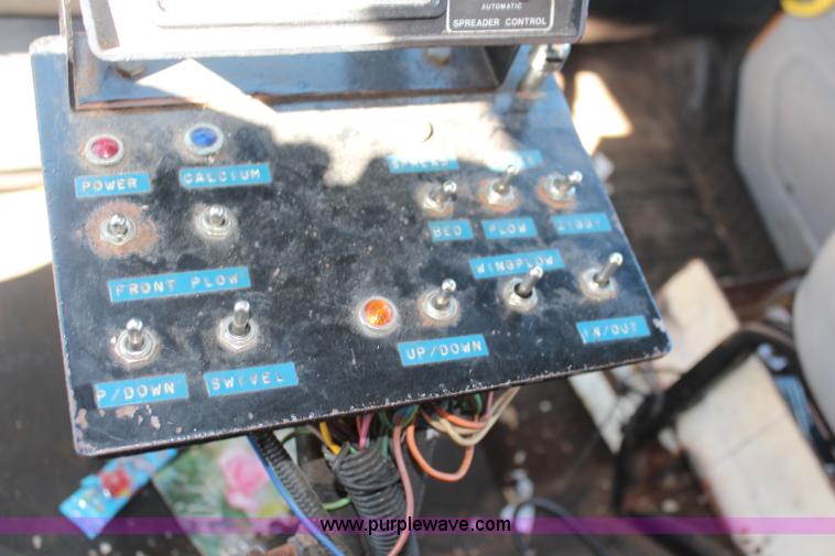 image for item K8764 1999 Freightliner FL80 dump truck