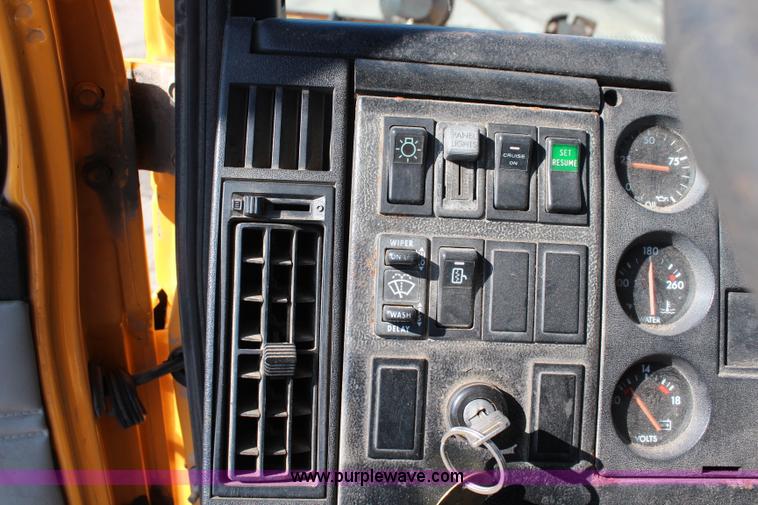 image for item K8764 1999 Freightliner FL80 dump truck