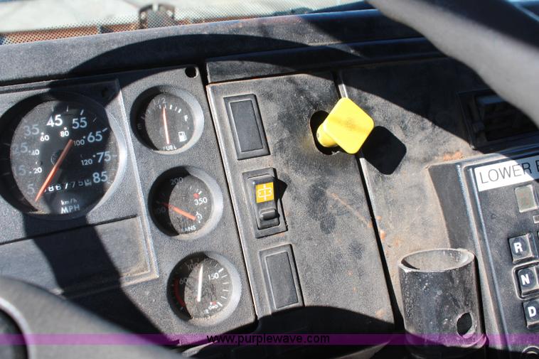 image for item K8764 1999 Freightliner FL80 dump truck