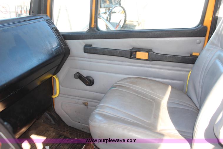 image for item K8764 1999 Freightliner FL80 dump truck