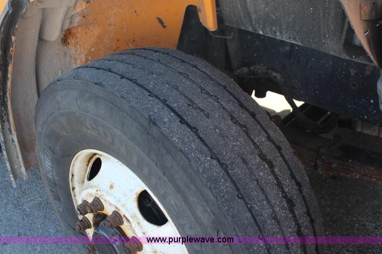 image for item K8764 1999 Freightliner FL80 dump truck