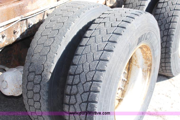 image for item K8764 1999 Freightliner FL80 dump truck