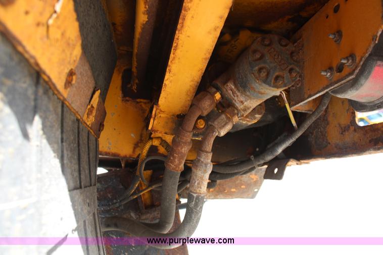 image for item K8764 1999 Freightliner FL80 dump truck