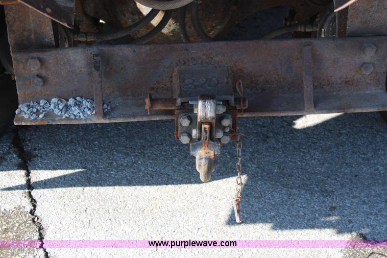 image for item K8764 1999 Freightliner FL80 dump truck