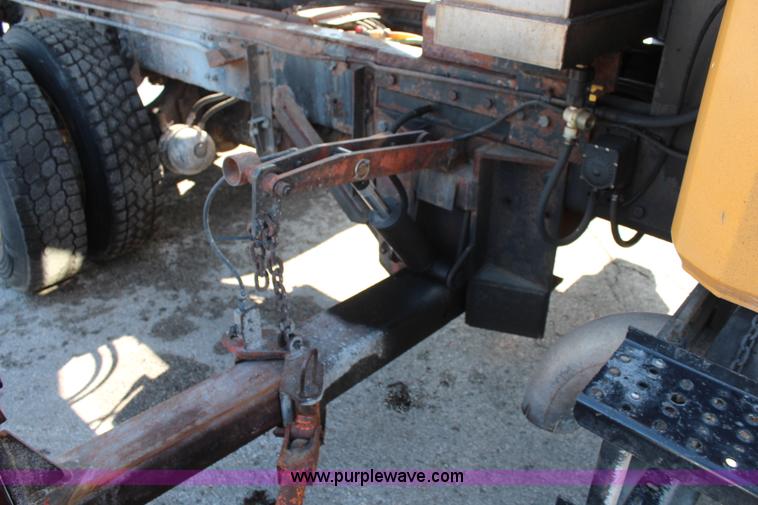 image for item K8764 1999 Freightliner FL80 dump truck