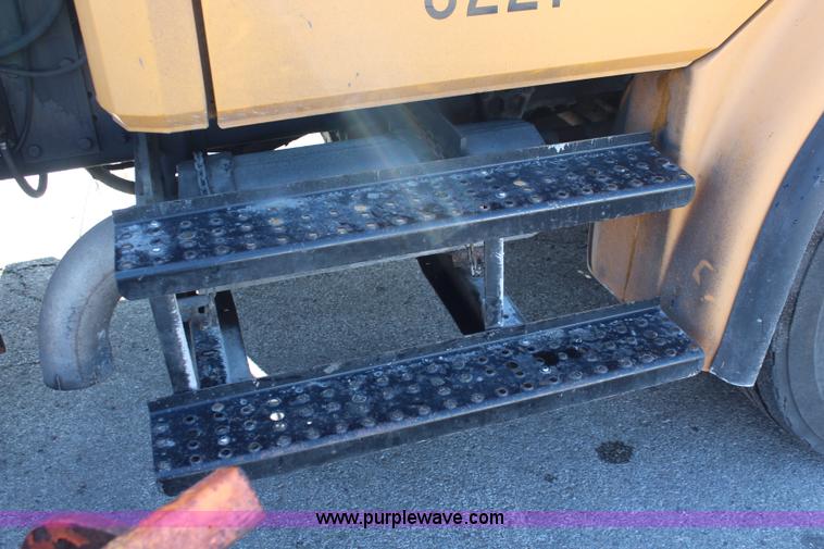 image for item K8764 1999 Freightliner FL80 dump truck