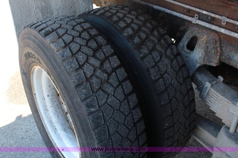 image for item K8764 1999 Freightliner FL80 dump truck