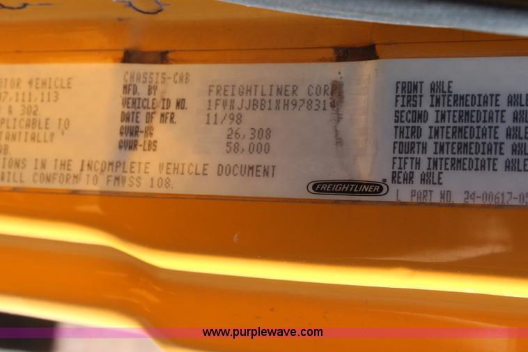 image for item K8764 1999 Freightliner FL80 dump truck