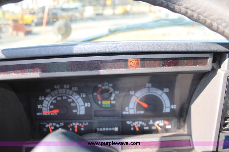 image for item K8765 1999 GMC C8500 dump truck