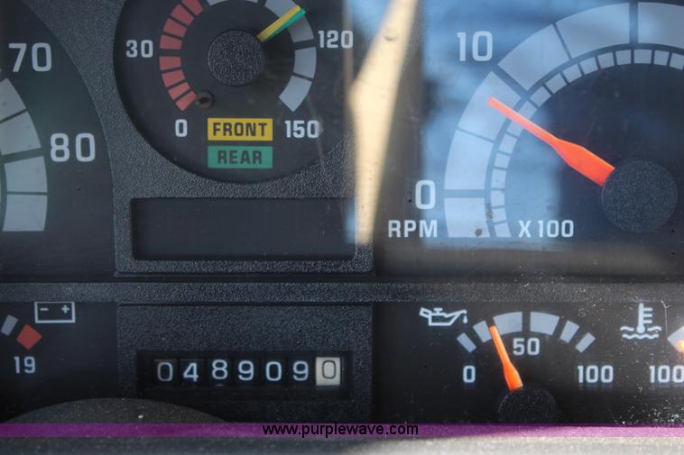 image for item K8765 1999 GMC C8500 dump truck