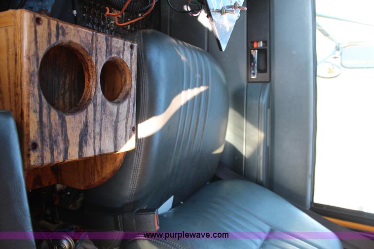 image for item K8765 1999 GMC C8500 dump truck